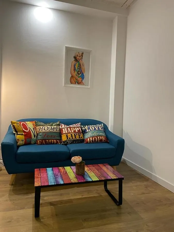 Hostel Rooms In Gothic