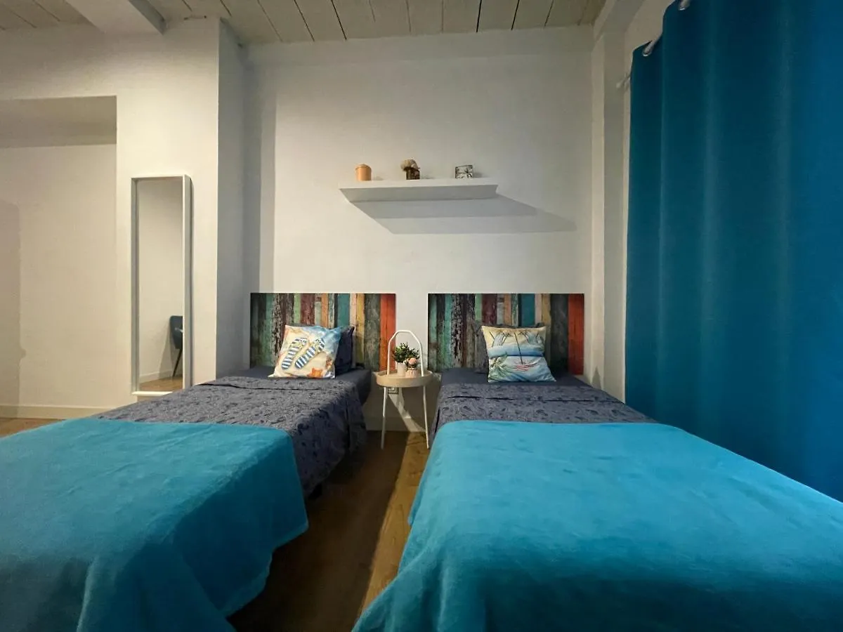 Hostel Rooms In Gothic Spain