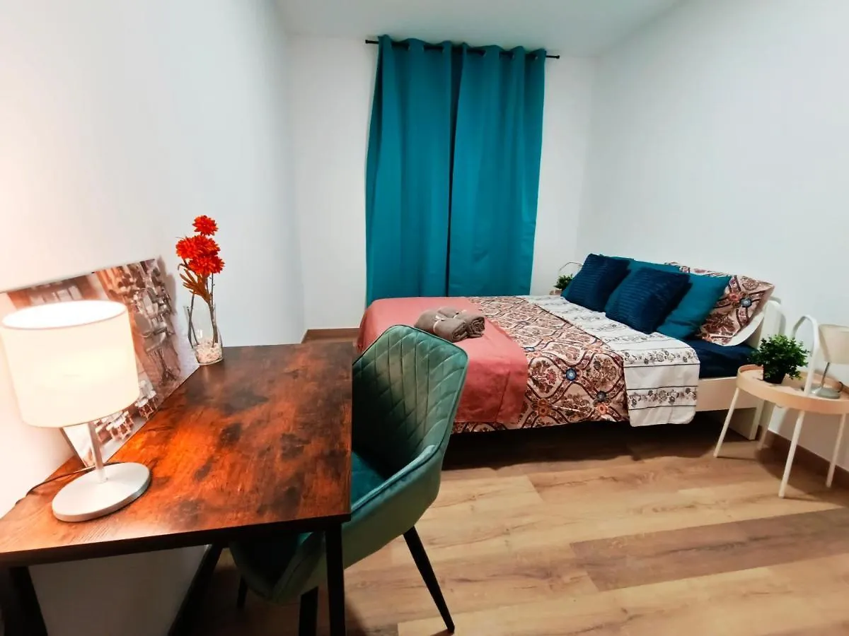 Hostel Rooms In Gothic